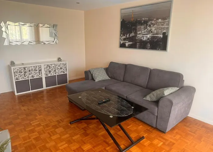 Open 24 7 Apartment Parking 15\' Paris 3\' Athletica